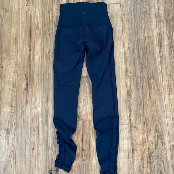 Lululemon Mesh Drawstring Legging - Picture 1 of 9